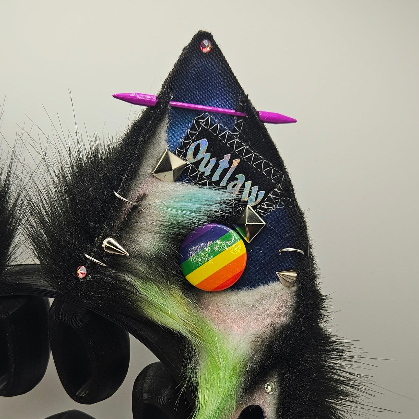 RAINBOW OUTLAW - Vixen Ears