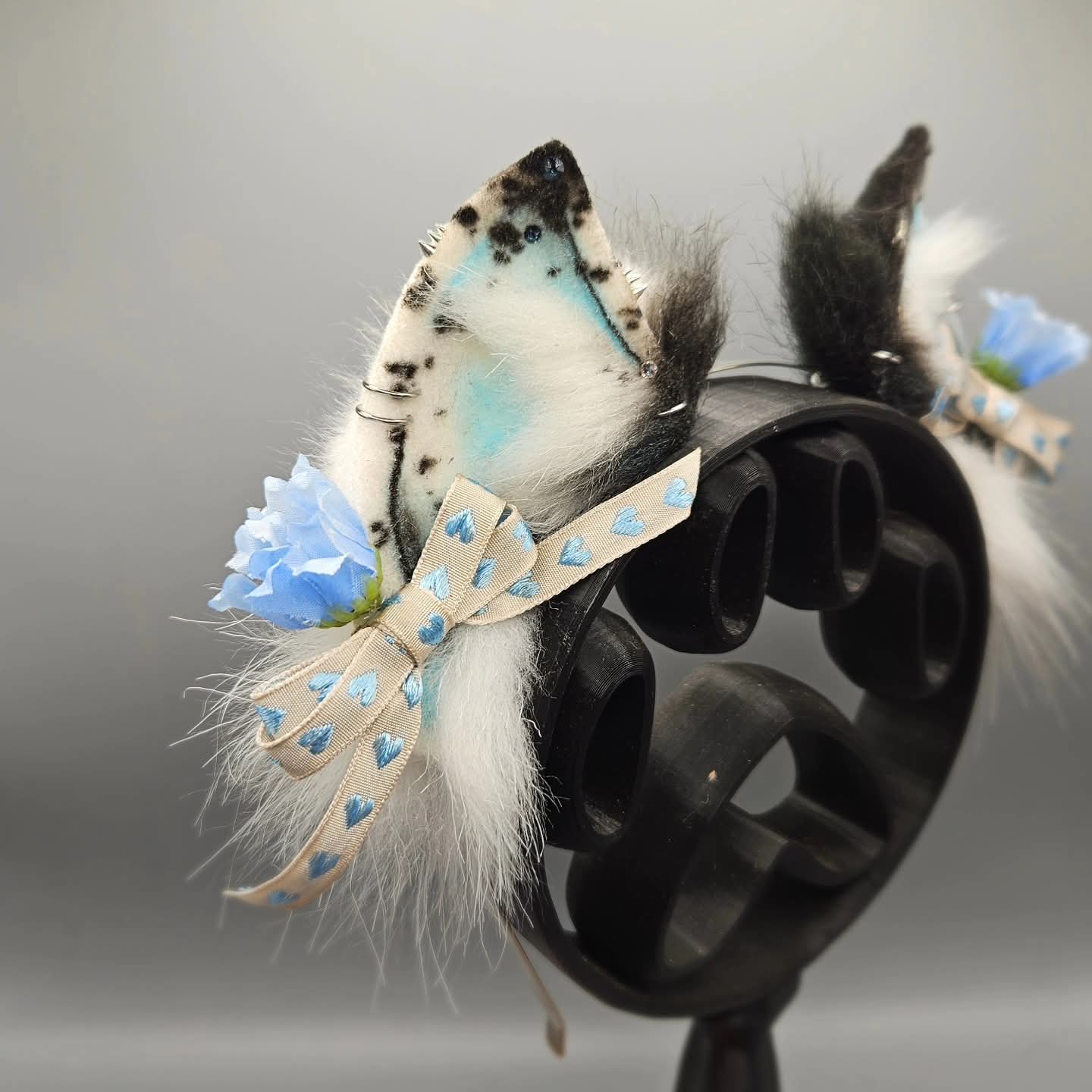 ❄️🗡FROSTBOUND COURT KITTEN EARS🗡❄️