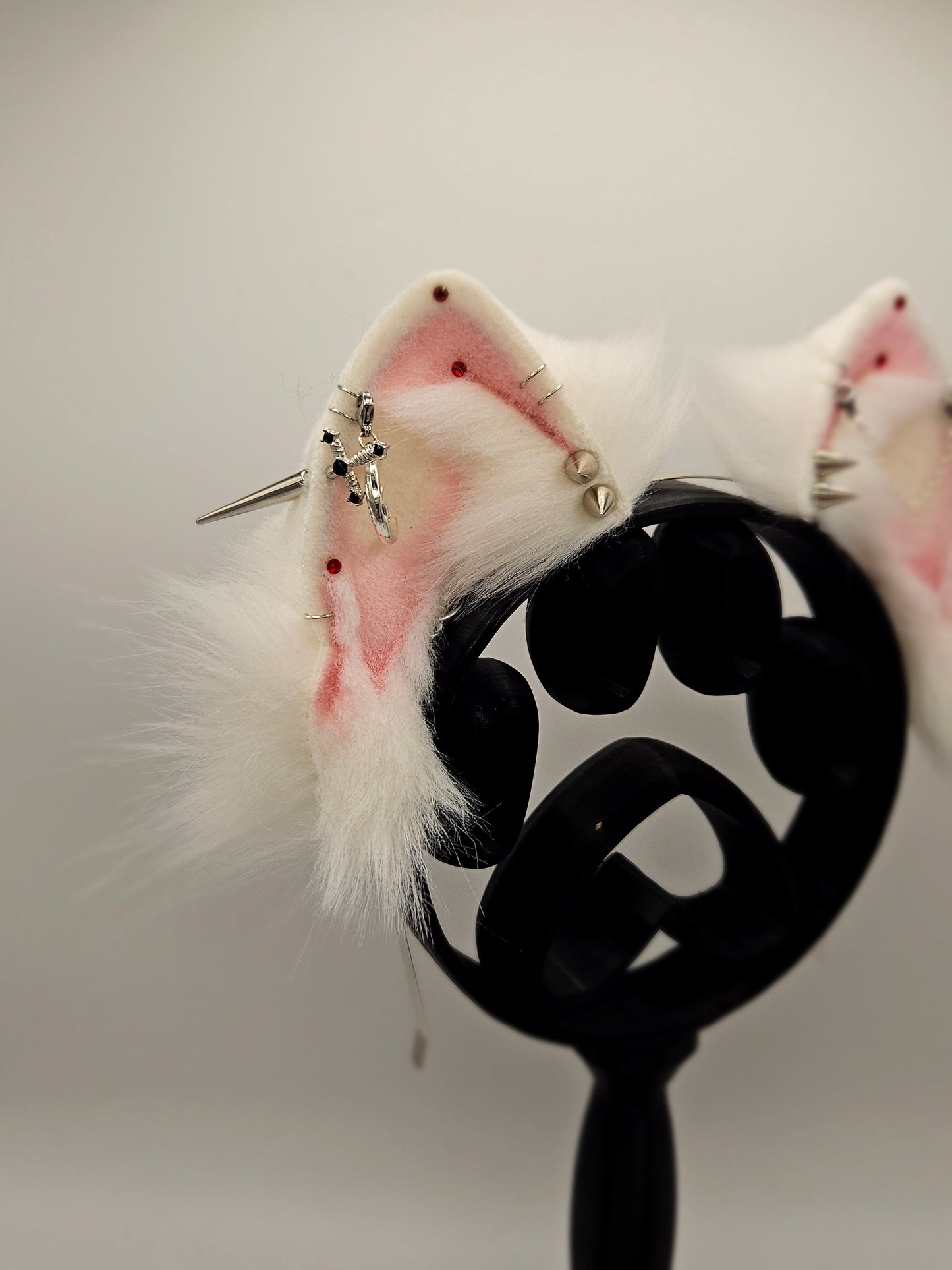 ❄️🗡️ Snowblade 🗡️❄️ - Kitten Ears